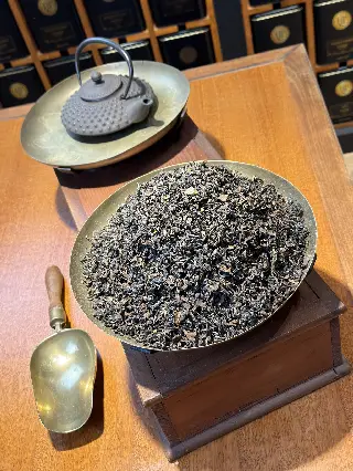Lotus Pourpre, thé bleu au lotus Mariage Frères, vignette 2