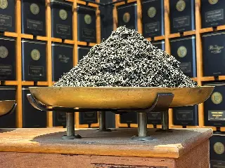 Thé de Pâques, thé noir parfumé Mariage Frères, vignette 4