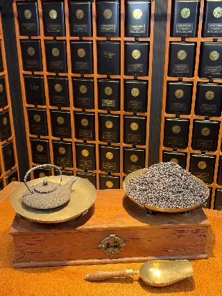 Royal Purple Tea, thé pourpre Kenya Mariage Frères, vignette 3