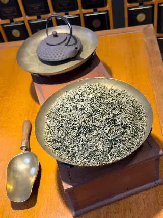 River Tea, thé vert de Chine Mariage Frères, vignette 2
