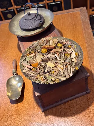 tisane tilleul camomille bio, Herbes d'Or Tilleul Camomille Bio Ombelle, mélange en vrac, vignette 3