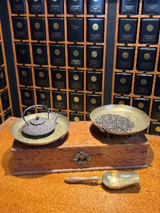 Lapsang Chinbara, thé noir fumé Mariage Frères, vignette 3
