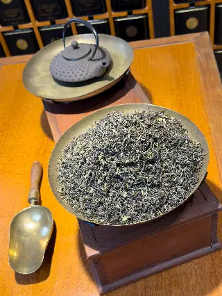 Saphir Himalaya, thé bleu de l'Himalaya Mariage Frères, vignette 2
