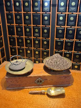 Paramaribo, thé noir parfumé Mariage Frères, vignette 3