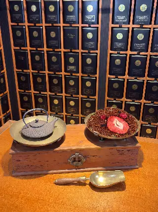 rooibos cassis bio, Rooibos Baies Noires & Cassis Bio Ombelle, mélange en vrac, vignette 5