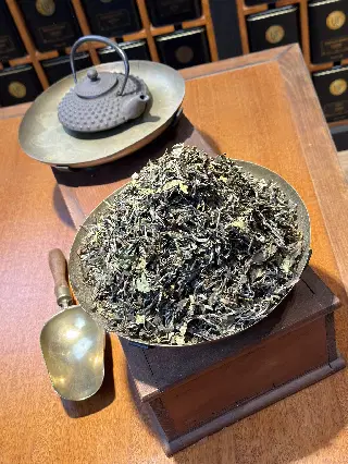 Brume de Jasmin, thé blanc au jasmin Mariage Frères, vignette 2