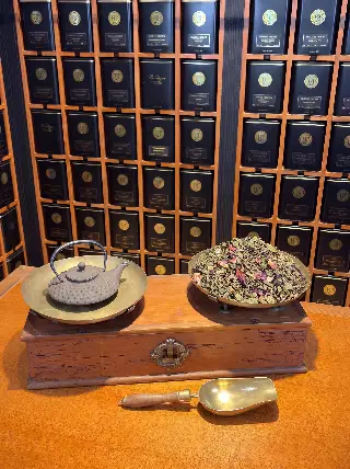 tisane mélisse hibiscus bio, Douce Quiétude Mélisse Hibiscus Bio Ombelle, mélange en vrac, vignette 5