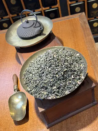 Rose de Siam, thé bleu à la rose Mariage Frères, vignette 2